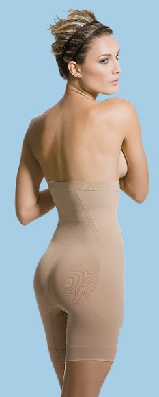 Vezi aici pantalonii care ard celulita!