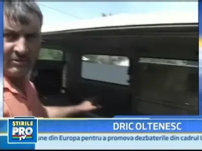 In loc sa duca bolnavii la spital, merge la cimitir. Este ambulanta-dric!