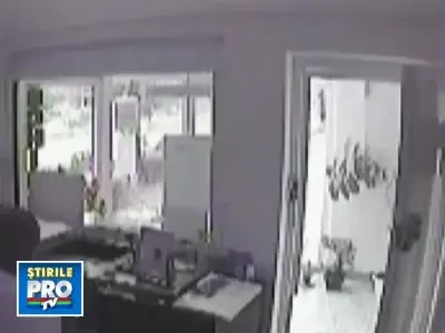 Unul dintre jefuitorii casei de schimb valutar din Galati a fost prins!