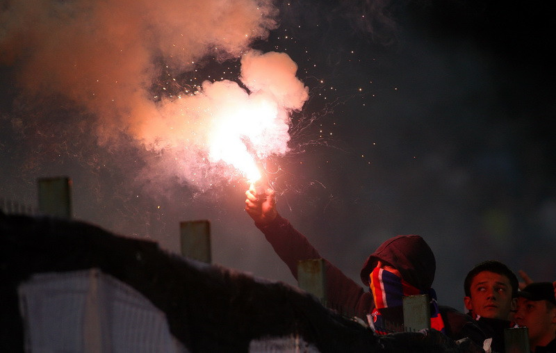 Fanii Stelei i-au macelarit pe caini! "Erau balti de sange in metrou"