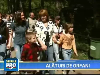 Gest de Prima Doamna: excursie gratuita la Bucuresti pentru 40 de orfani