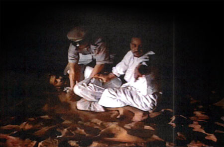 Seicul filmat in timp ce tortura un om a fost arestat!