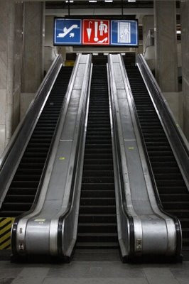 Metrorex se innoieste! A inceput modernizarea scarilor rulate de la metrou