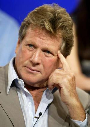 Actorul Ryan O’Neal, acuzat de hartuire sexuala!