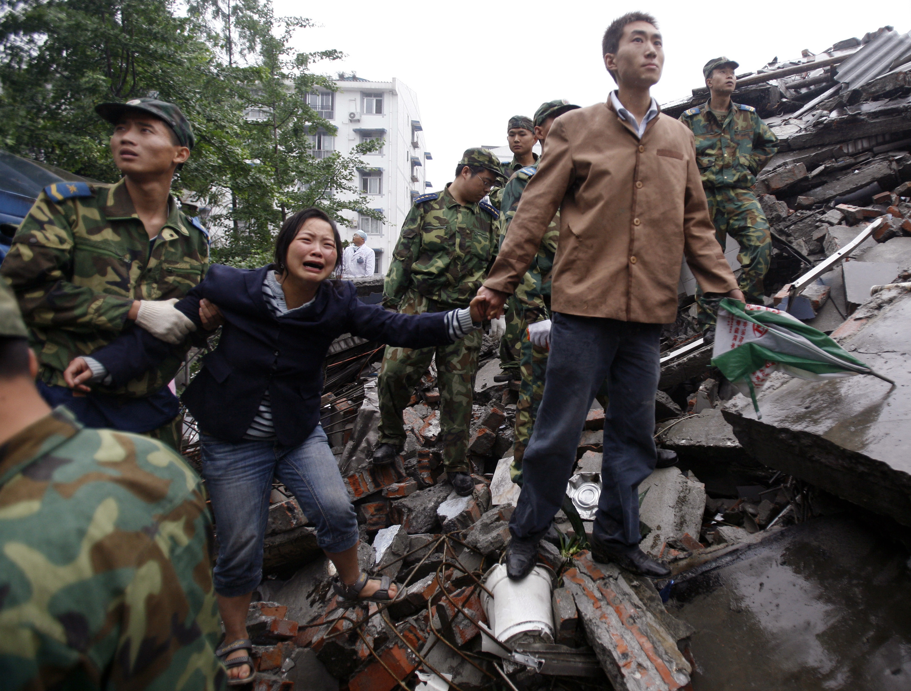 Zi de doliu in China! Se implineste un an de la marele cutremur!