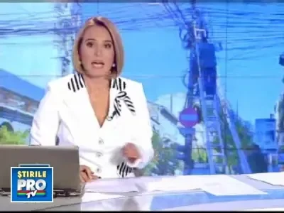 A inceput taierea cablurilor ilegale de pe stalpii din Bucuresti!