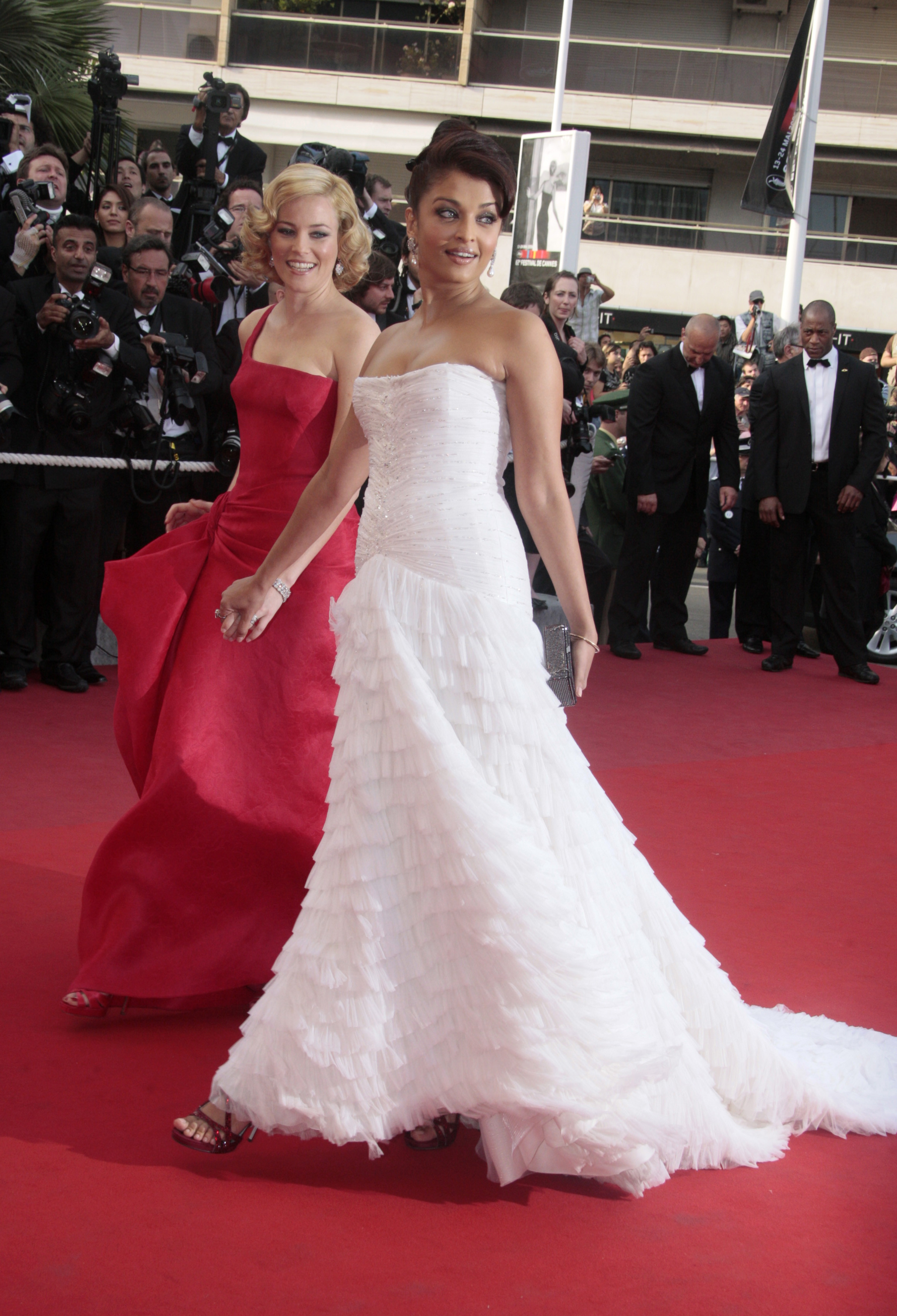 "Si-a tradat tara". Candva cea mai frumoasa femeie din lume, acum trece prin clipe de cosmar