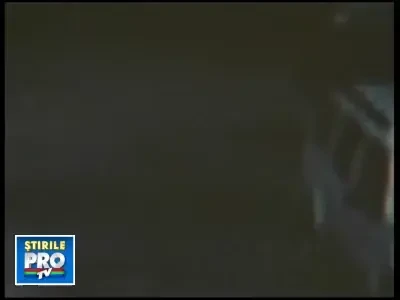 Jeff Ament, basistul trupei Pearl Jam, batut intr-o parcare! Vezi video!