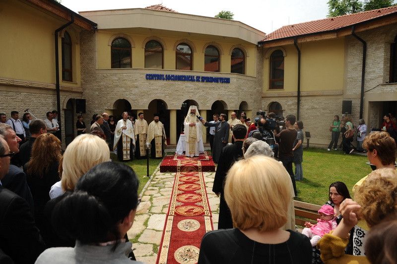 Centru medical pentru oamenii strazii, deschis in Bucuresti!