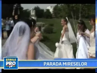 Parada inedita! Miresele au defilat duminica pe strazile Bucurestiului!
