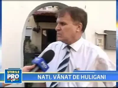 Nati Meir, amenintat! Politicianul si-a gasit gardul vilei vandalizat