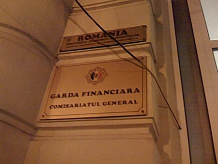 S-au dat drept inspectori de la Financiar si au inselat mai multi patroni