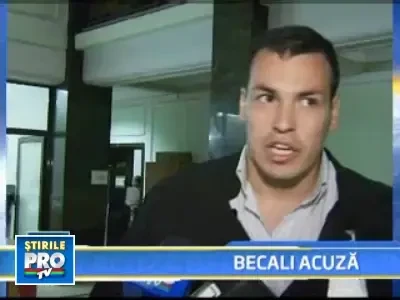 Gigi Becali il acuza de abuz in serviciu pe Varujan Vosganian