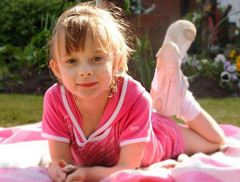 Traieste cu cinci spline, doi plamani stangi si o gaura in inima!