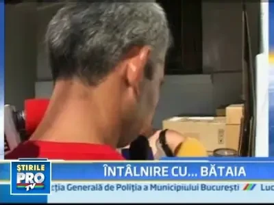 Talharit de proxeneti! L-au mintit ca ii aduc o femeie, dar i-au luat banii