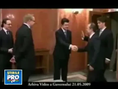 Emil Boc i-a vorbit directorului Nokia de "aviara gripa"