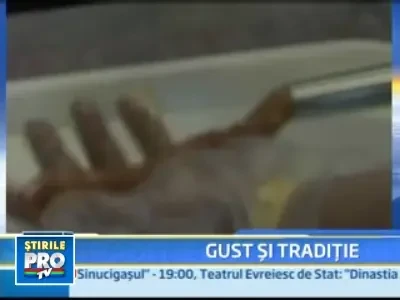 Trei kilometri de carnati s-au intins pe mese la Sfantu Gheorghe!