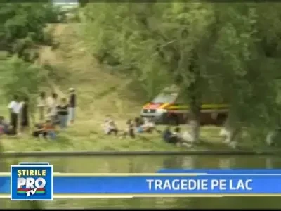 Un tanar de 21 de ani a murit inecat in lacul din parcul Tineretului!