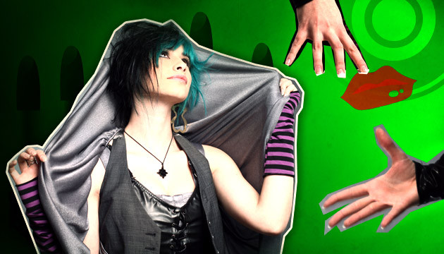 Alice a dat cu pumnu-n masa si s-a pus pe raspuns la comentarii!