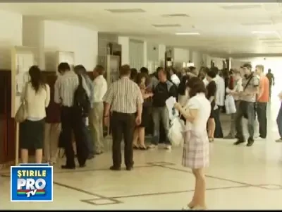 Bugetarii isi cheama sefii in judecata! Vor primele de vacanta restante