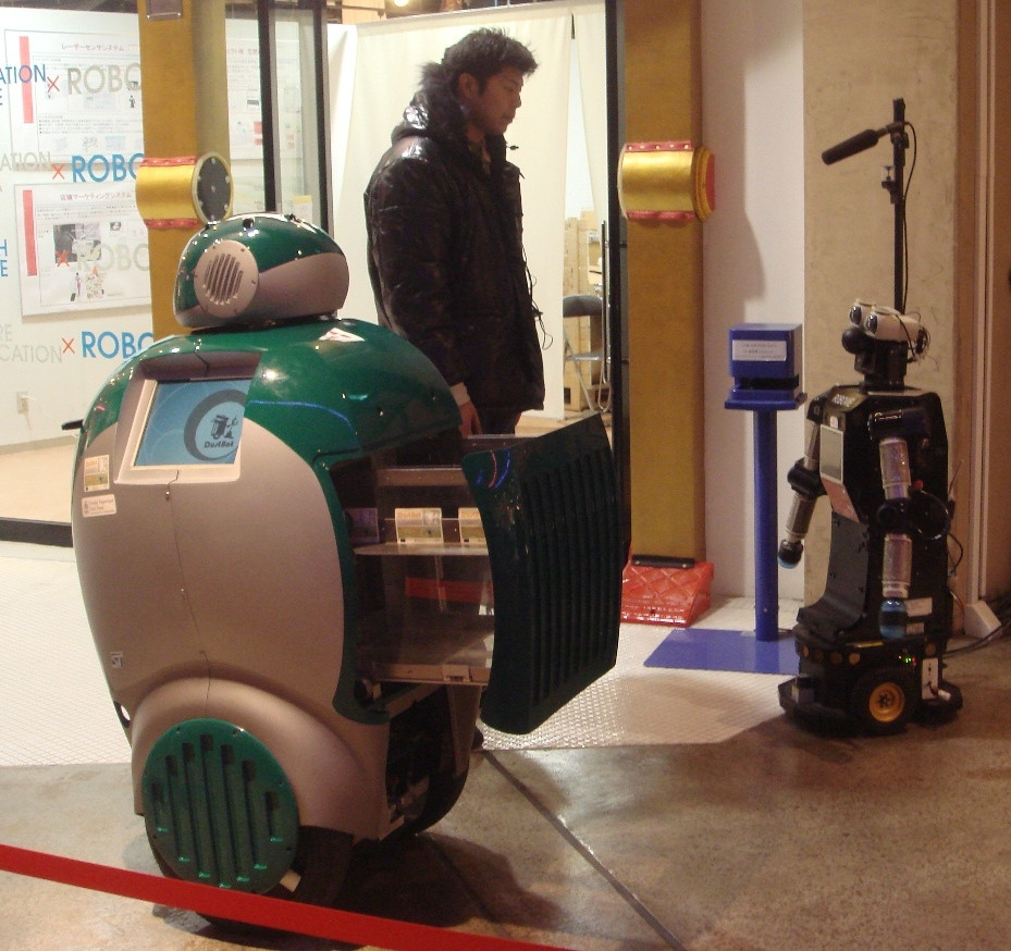 DustBot, robotelul minune care va ajuta sa va debarasati de gunoi