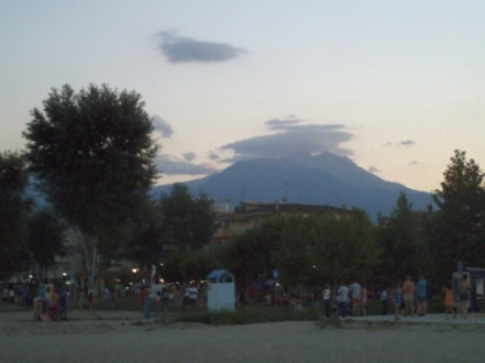 Olympic Beach: Grecia cu buget low-cost