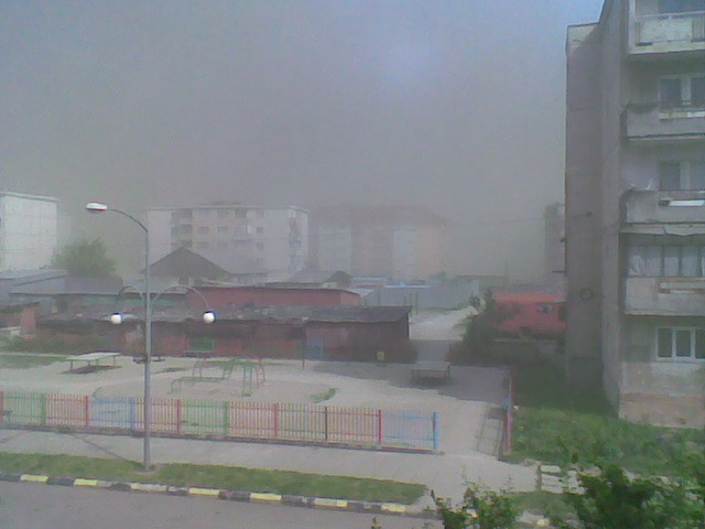 Orasul Rovinari, acoperit cu cenusa la fiecare bataie de vant!