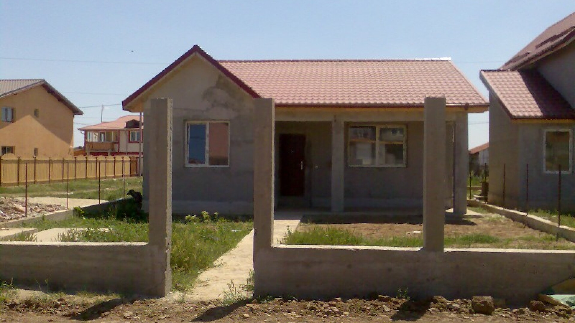 A construit un cartier intreg pe pamantul altcuiva! Nimeni nu s-a sesizat