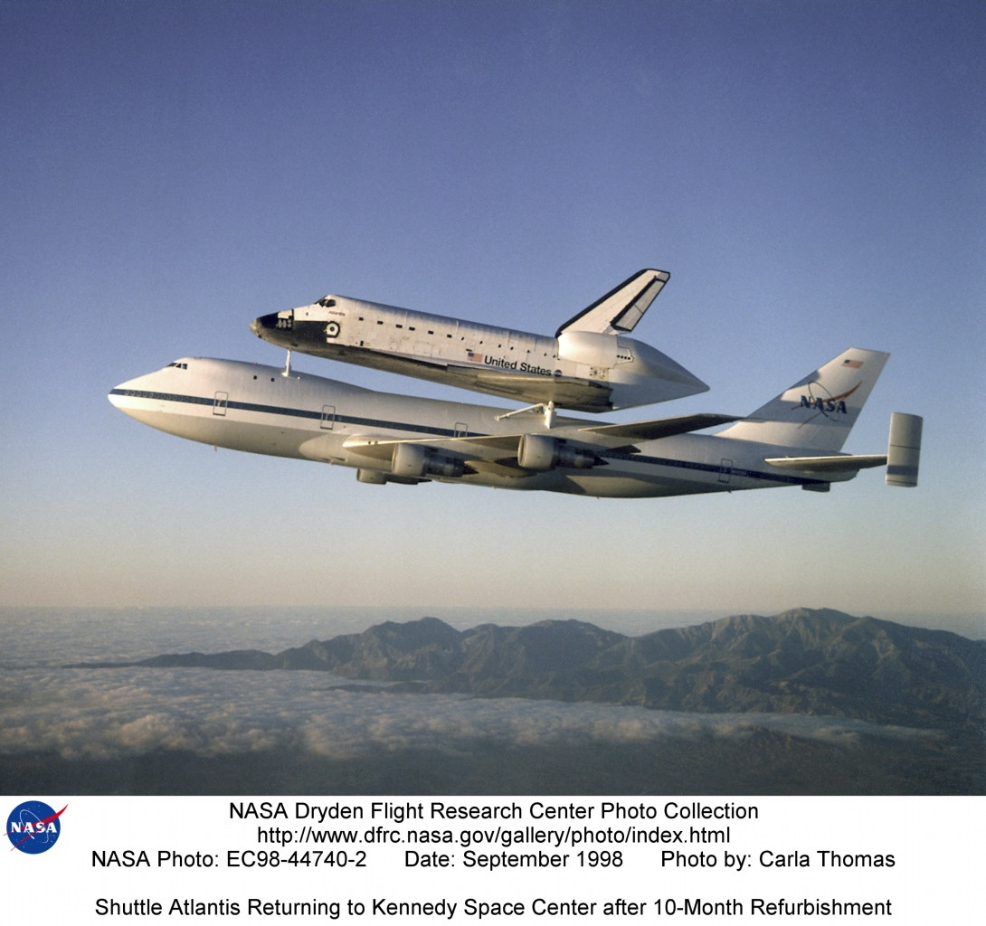 Revenire spectaculoasa a navetei Atlantis la baza din Florida!