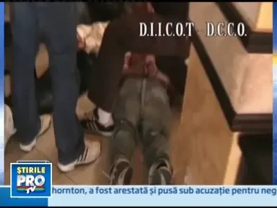 Prinsi in flagrant in timp ce incercau sa vanda 18 grame de metamfetamina!