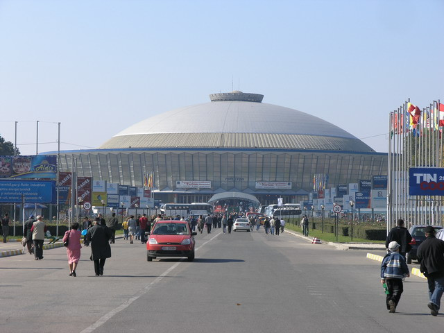 Legea Romexpo provoacă ceartă între PNL și USR. ”O încercare de a da o țeapă imobiliară”