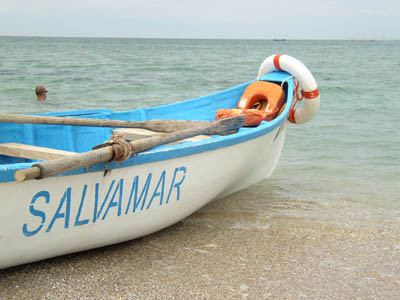 Tragedie la Constanta: turistul salvat ieri de la inec a decedat