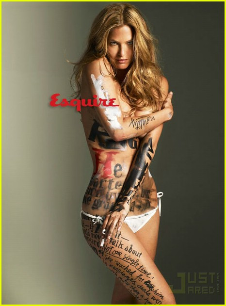 Ti-ar placea sa citesti un roman direct de pe trupul lui Bar Rafaeli?