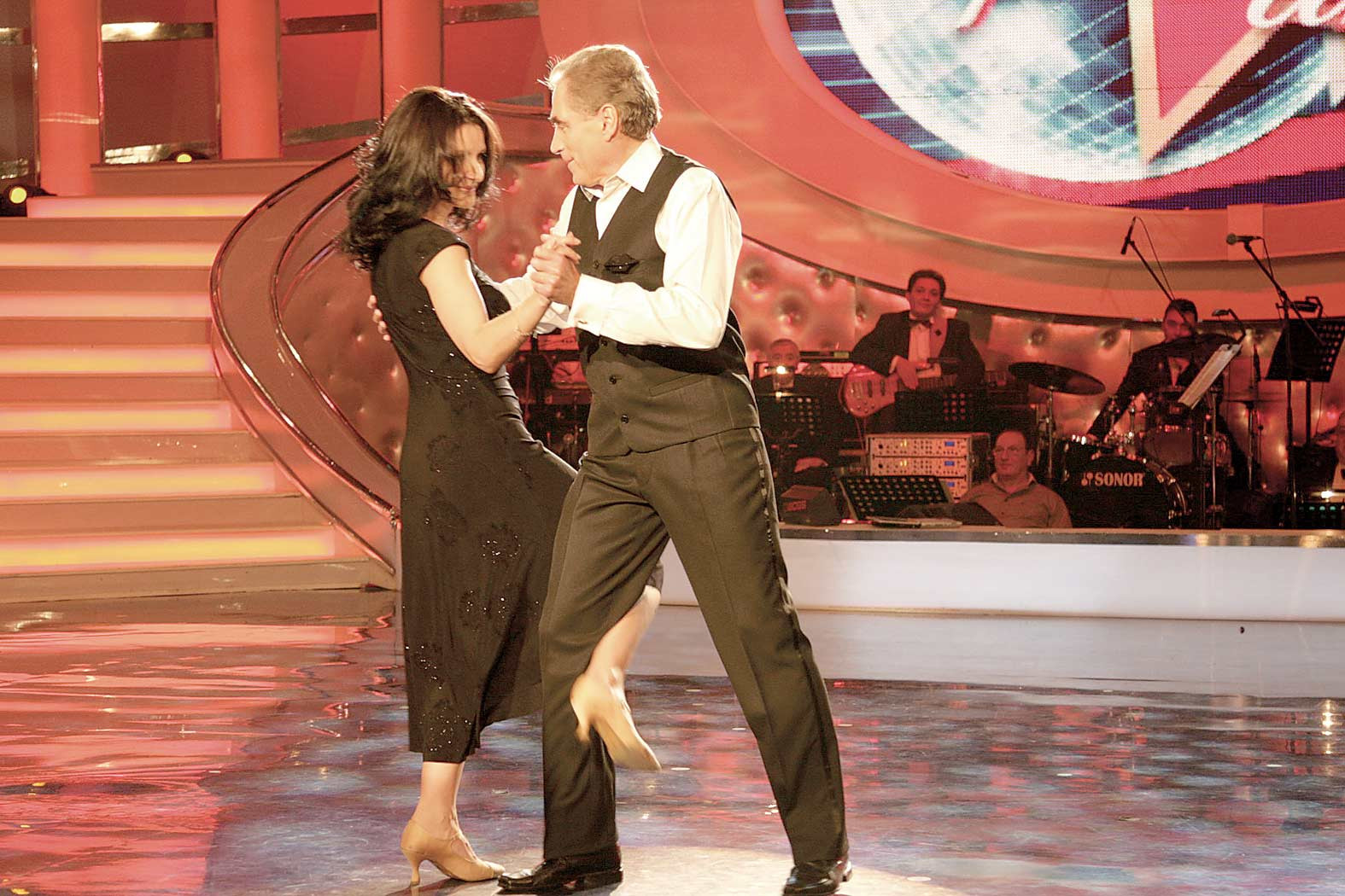 E oficial! Petre Roman va fi tata pentru a doua oara in viata, la 63 de ani