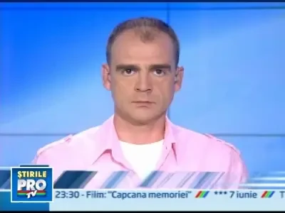 A reusit sa se insanatoseasca! Un pui de girafa primeste vizitatori