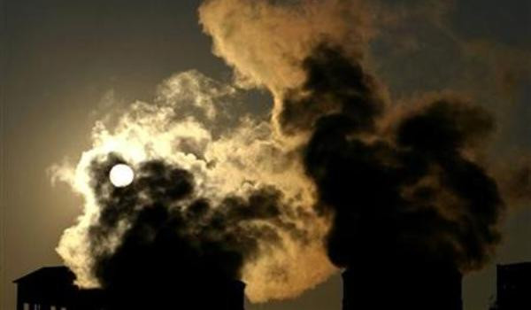 Fiecare om produce anual sase tone de dioxid de carbon!