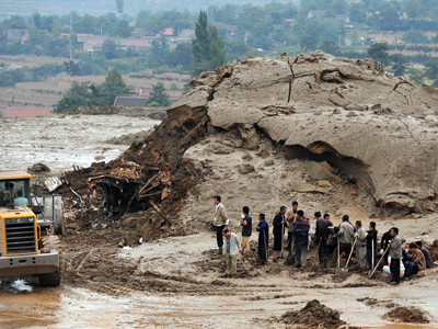 Dezastru in China! 70 de persoane au murit in urma unei alunecari de teren