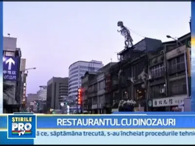 Dinozauri si monstri uriasi! Totul intr-un restaurant din Taiwan!