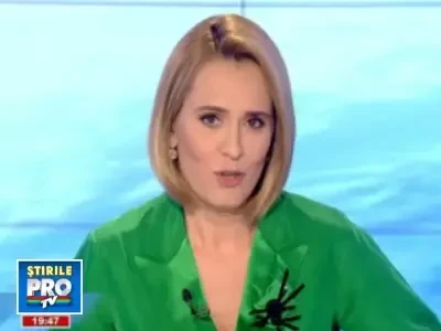 Adora sa se plimbe cu skateboardul! Vorbim de Bazooka, un catel din Japonia