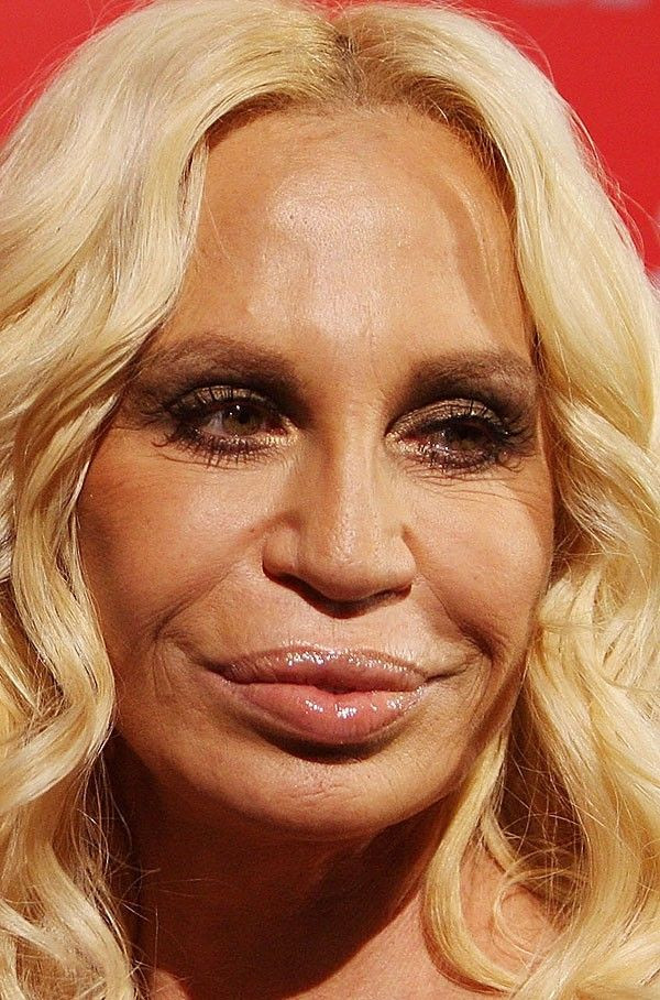 O sa regrete o viata decizia luata. Si-au pierdut si ultima trasatura frumoasa de pe chip. FOTO