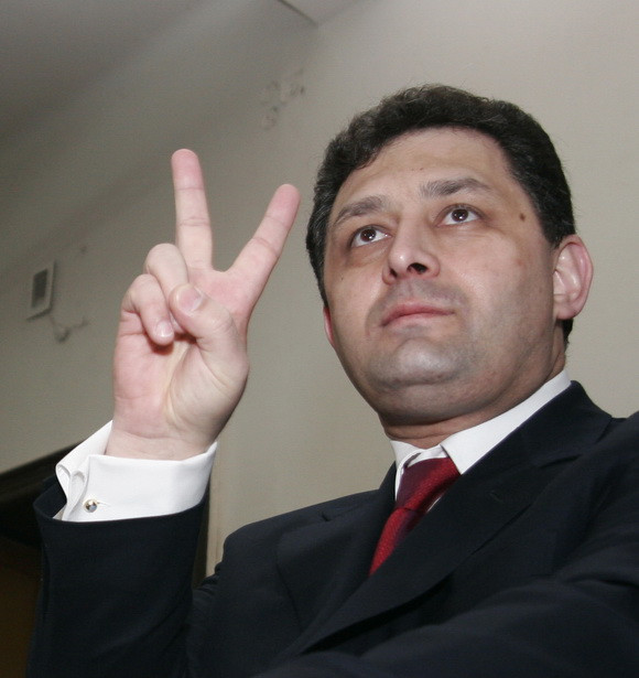 Mitrea: Cred ca Vanghelie are arhiva fostului "Doi si un sfert"