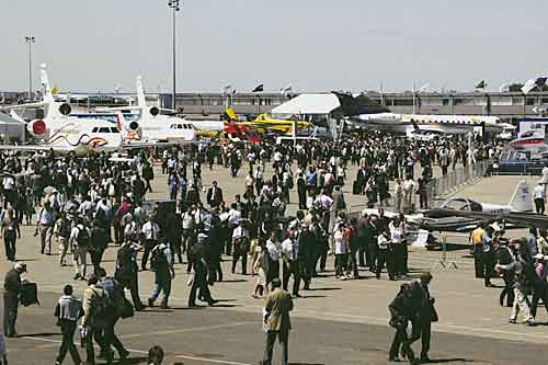 Salonul aeronautic de la Paris: se anunta mari turbulente economice