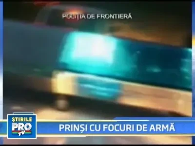 Contrabanda cu tigari! Hotii prinsi inotand in Tisa!