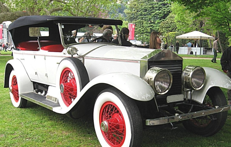 26 de masini clasice care au facut istorie! Care e preferata ta?