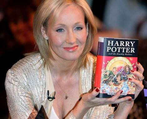 Vrajitorie? J. K. Rowling, autoarea lui "Harry Potter", acuzata de plagiat