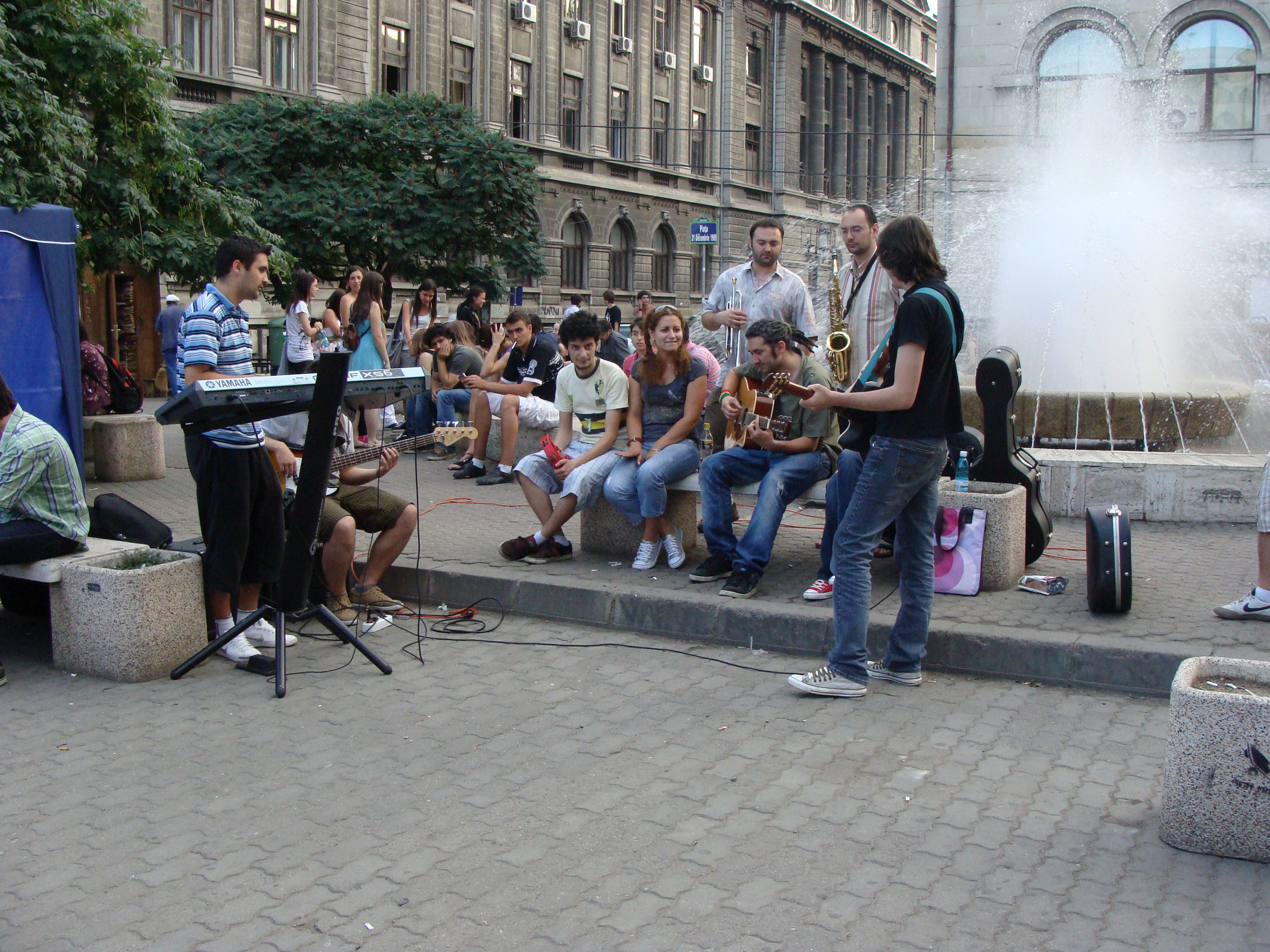 El Negro sau vezi cum arata muzica in viziunea "URBANds"!
