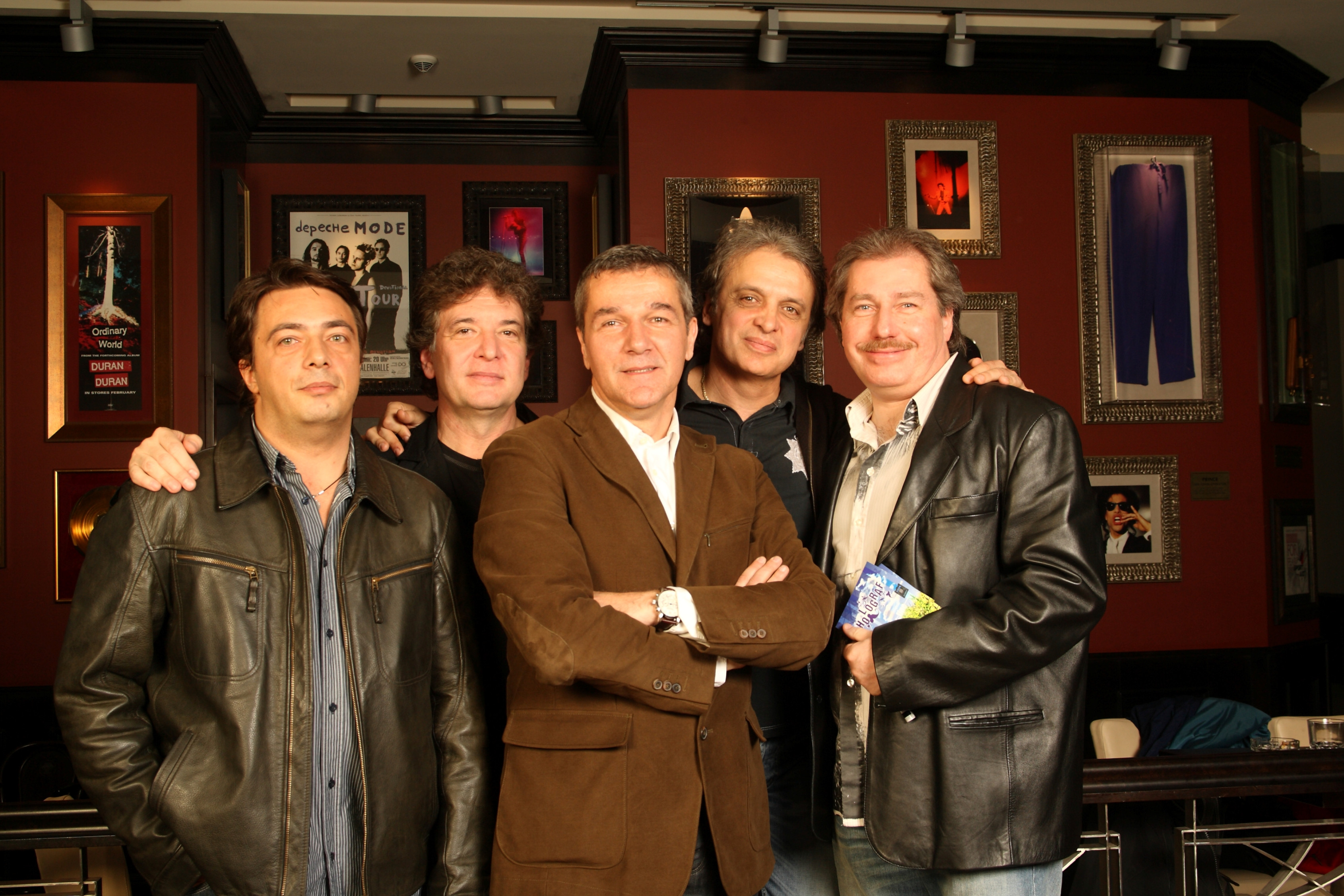 Mediafax si MediaPro Music lanseaza site Holograf in Orange World