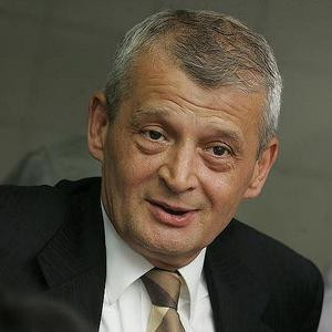 Oprescu, despre manipulare: Geoana, raul cel mic; Basescu, raul cel mare