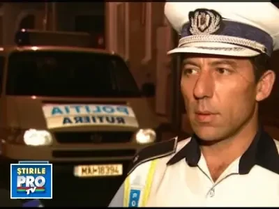 Impact violent intre un taxi si o masina de teren, in Capitala!