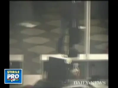 Deghizat in "coana mare", ca sa-i incaseze pensia!